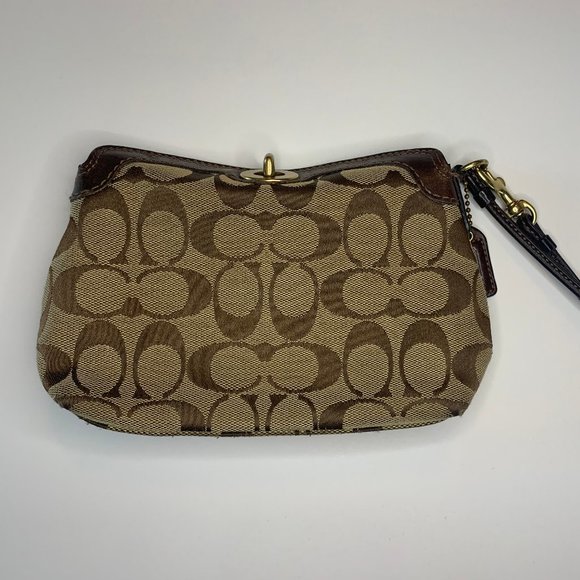 Coach Signature Turnlock Wristlet Khaki w/Leather - Picture 1 of 6
